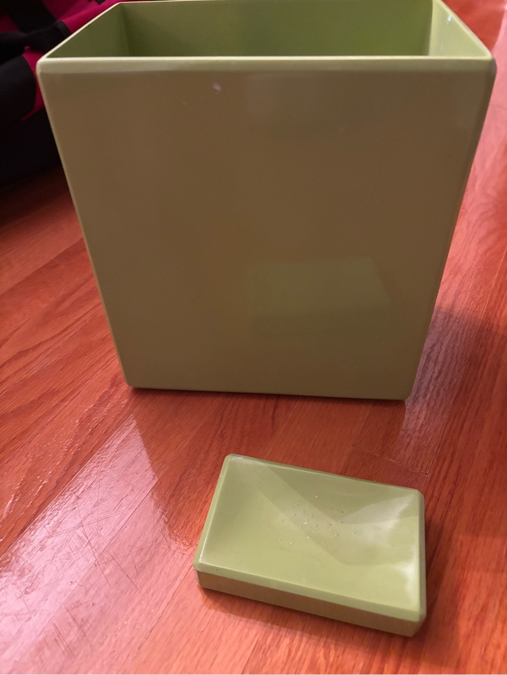 Green Wastebasket and Soap Dish Set - Home Accents